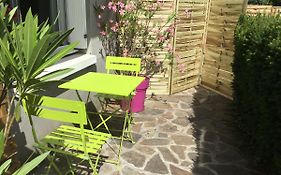 Studio Lumineux Et Calme